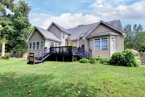 Exterior - 103 Sloop Ct, Williamsburg, VA 23185 photo 14 of 17