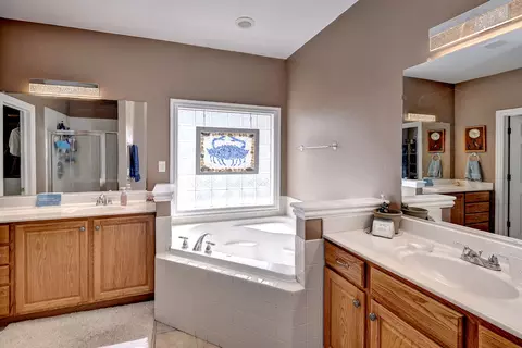 Bath - 103 Sloop Ct, Williamsburg, VA 23185 photo 3 of 6