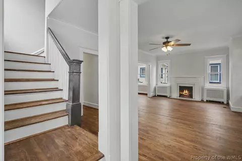 Entry Way - 117 Pochin Pl, Hampton, VA 23661 photo 2 of 4