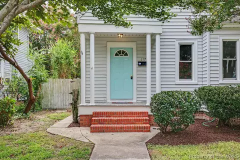 Exterior - 117 Pochin Pl, Hampton, VA 23661 photo 2 of 4
