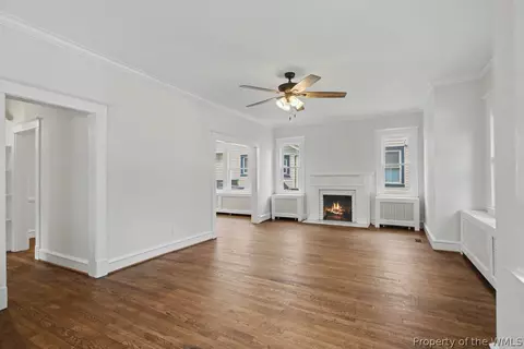 Living - 117 Pochin Pl, Hampton, VA 23661 photo 1 of 4