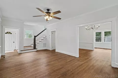 Living - 117 Pochin Pl, Hampton, VA 23661 photo 3 of 4