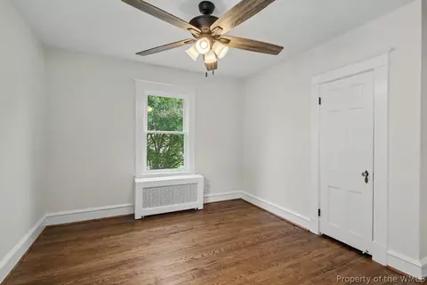 Bedroom - 117 Pochin Pl, Hampton, VA 23661 photo 4 of 6