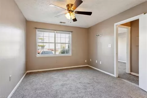 Bedroom - 89 Cape Dorey Dr #3A, Hampton, VA 23666 photo 2 of 3