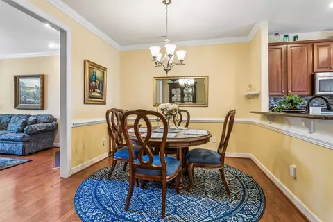 Dining - 100 Park Pl, Williamsburg, VA 23185 photo 2 of 3