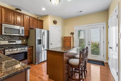 Kitchen - 100 Park Pl, Williamsburg, VA 23185 photo 1 of 5