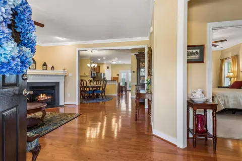 Entry Way - 100 Park Pl, Williamsburg, VA 23185 photo 1 of 6