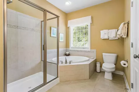 Bath - 100 Park Pl, Williamsburg, VA 23185 photo 2 of 8