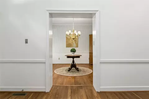 Entry Way - 116 Par Dr, Williamsburg, VA 23188 photo 4 of 7
