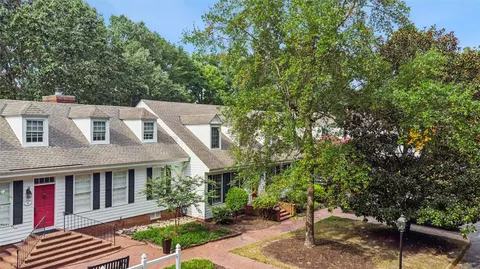 Exterior - 116 Par Dr, Williamsburg, VA 23188 photo 5 of 8