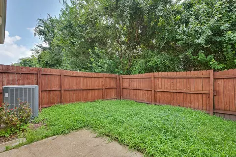 Exterior - 37 S Gawain Way, Hampton, VA 23669 photo 5 of 6