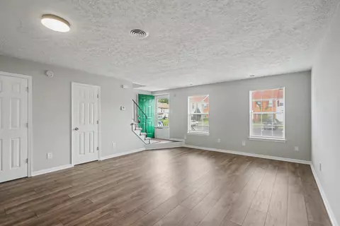 Living - 37 S Gawain Way, Hampton, VA 23669 photo 3 of 5