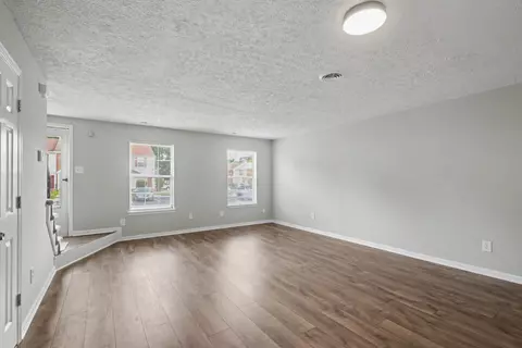 Living - 37 S Gawain Way, Hampton, VA 23669 photo 4 of 5
