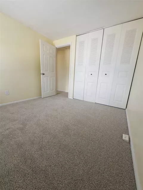 Bedroom - 1337 Peabody Dr, Hampton, VA 23666 photo 8 of 9
