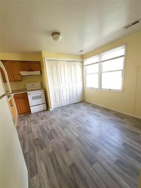 Kitchen - 1337 Peabody Dr, Hampton, VA 23666 photo 1 of 6