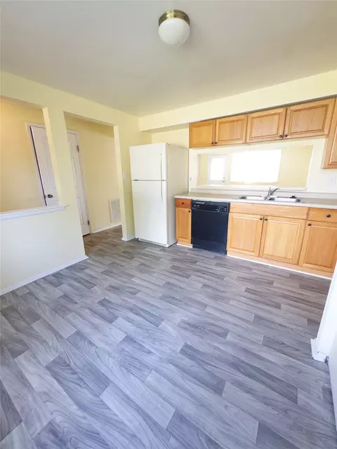 Kitchen - 1337 Peabody Dr, Hampton, VA 23666 photo 3 of 6