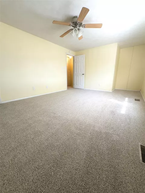 Bedroom - 1337 Peabody Dr, Hampton, VA 23666 photo 2 of 9