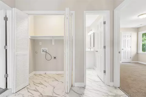 Entry Way - 20 Rhoda Ct, Hampton, VA 23664 photo 5 of 7