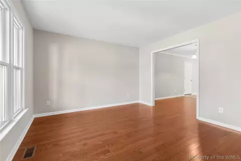 Living - 20 Rhoda Ct, Hampton, VA 23664 photo 4 of 4