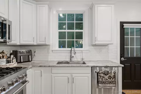 Kitchen - 1755 Dispatch Rd, Quinton, VA 23141 photo 2 of 2
