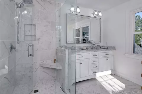Bath - 2900 Thomas Smith Ln, Williamsburg, VA 23185 photo 9 of 11