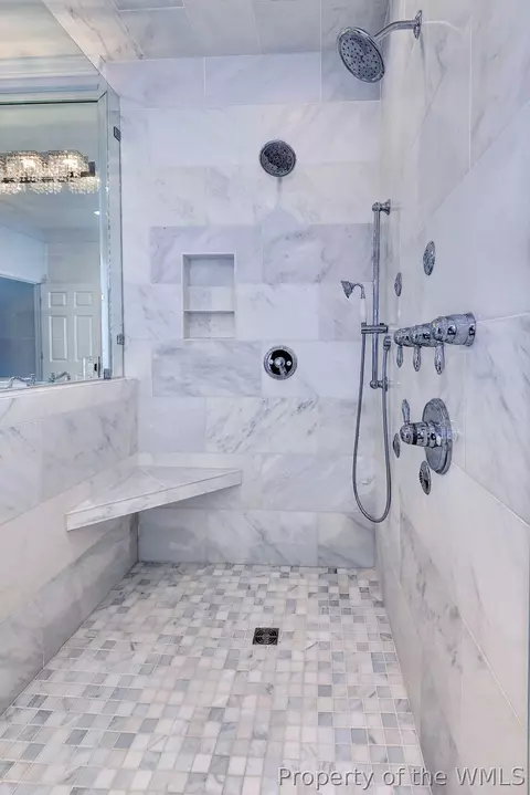 Bath - 2900 Thomas Smith Ln, Williamsburg, VA 23185 photo 6 of 11