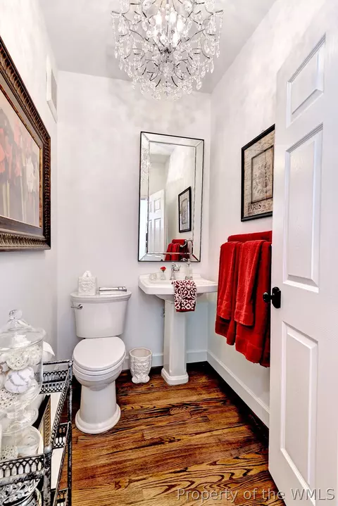 Bath - 2900 Thomas Smith Ln, Williamsburg, VA 23185 photo 2 of 11