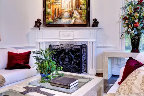 Living - 2900 Thomas Smith Ln, Williamsburg, VA 23185 photo 3 of 6