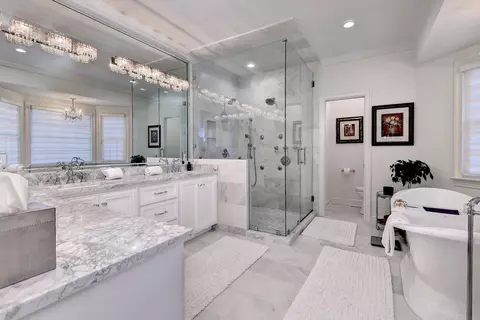 Bath - 2900 Thomas Smith Ln, Williamsburg, VA 23185 photo 3 of 11