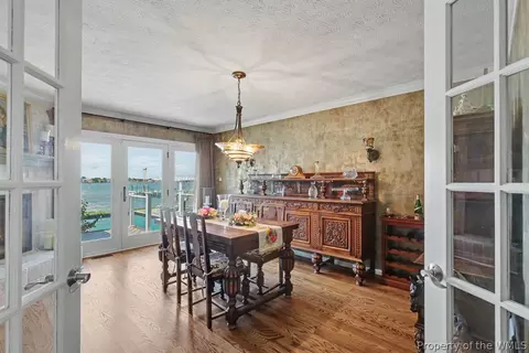 Dining - 70 Old Meribeth Rd, Hampton, VA 23669 photo 1 of 8