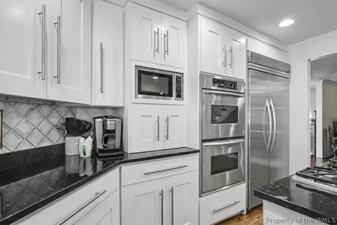 Kitchen - 70 Old Meribeth Rd, Hampton, VA 23669 photo 3 of 6
