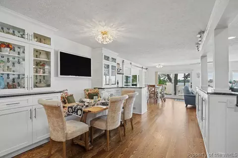 Dining - 70 Old Meribeth Rd, Hampton, VA 23669 photo 4 of 8
