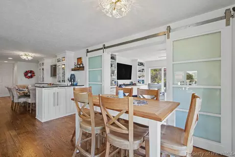 Dining - 70 Old Meribeth Rd, Hampton, VA 23669 photo 8 of 8