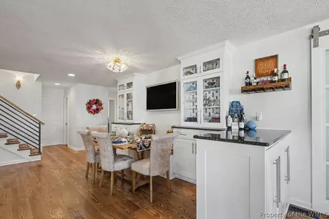 Dining - 70 Old Meribeth Rd, Hampton, VA 23669 photo 6 of 8