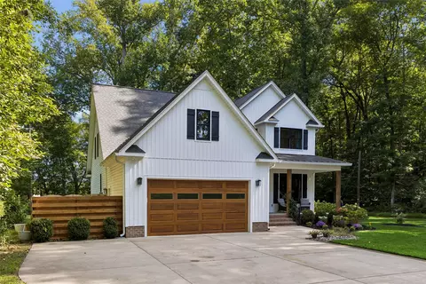 Exterior - 7097 Ware House Rd, Gloucester, VA 23061 photo 3 of 15