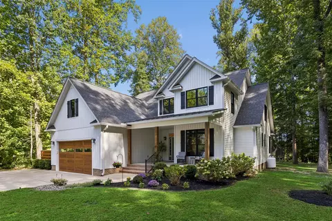 Exterior - 7097 Ware House Rd, Gloucester, VA 23061 photo 4 of 15
