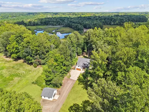 View/Area - 7097 Ware House Rd, Gloucester, VA 23061 photo 5 of 8