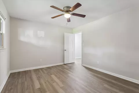 Bedroom - 19 Prince James Dr, Hampton, VA 23669 photo 4 of 4