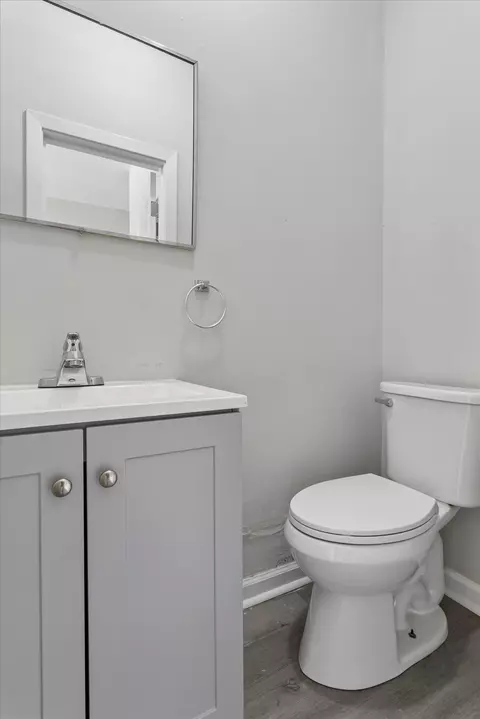 Bath - 19 Prince James Dr, Hampton, VA 23669 photo 7 of 7