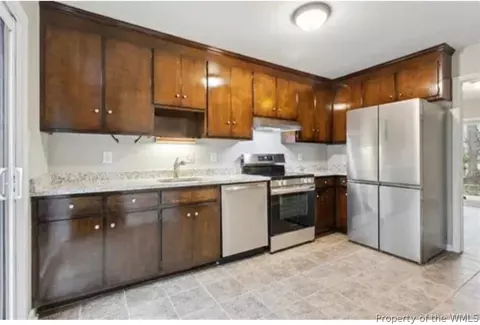 Kitchen - 42 Spring E, Williamsburg, VA 23188 photo 1 of 1