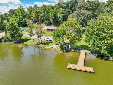 View/Area - 6038 Pine Rd, Quinton, VA 23141 photo 6 of 8