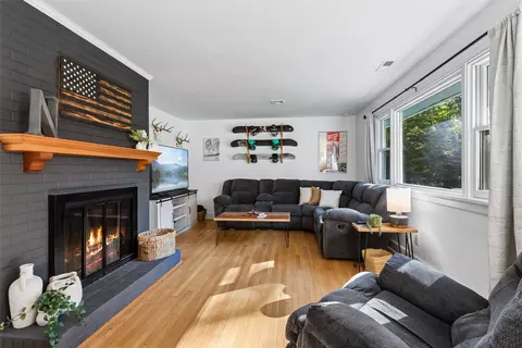 Living - 6038 Pine Rd, Quinton, VA 23141 photo 1 of 2