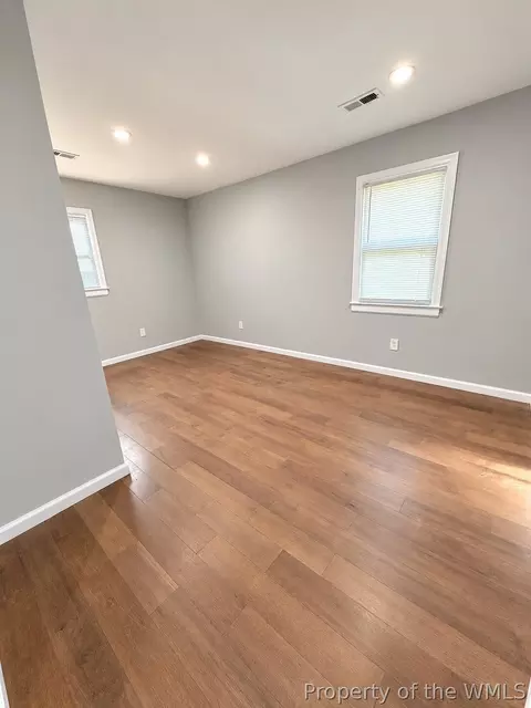 Bedroom - 906 Carolina St, Hampton, VA 23669 photo 4 of 6