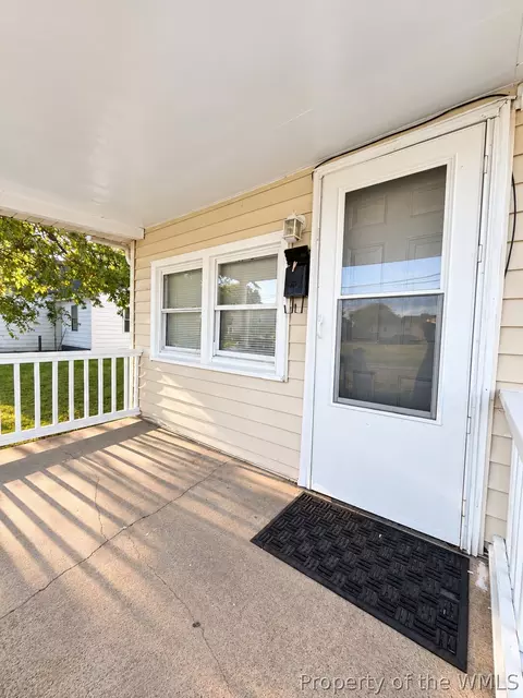 Exterior - 906 Carolina St, Hampton, VA 23669 photo 7 of 7