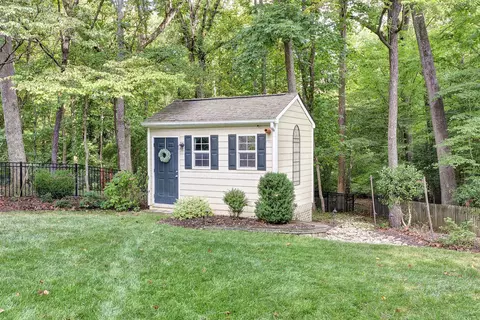 Exterior - 320 Yorkshire Dr, Williamsburg, VA 23185 photo 8 of 15