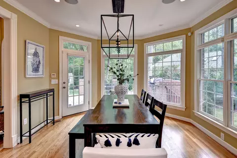 Dining - 320 Yorkshire Dr, Williamsburg, VA 23185 photo 2 of 3