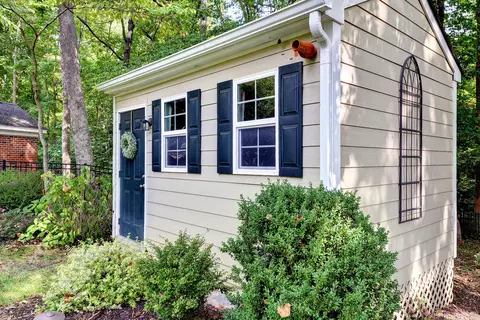 Exterior - 320 Yorkshire Dr, Williamsburg, VA 23185 photo 11 of 15