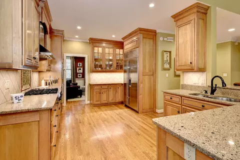 Kitchen - 320 Yorkshire Dr, Williamsburg, VA 23185 photo 4 of 7