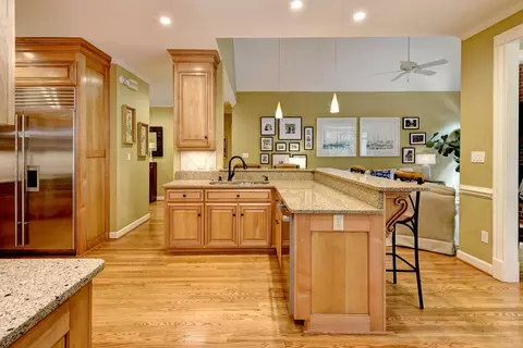 Kitchen - 320 Yorkshire Dr, Williamsburg, VA 23185 photo 5 of 7