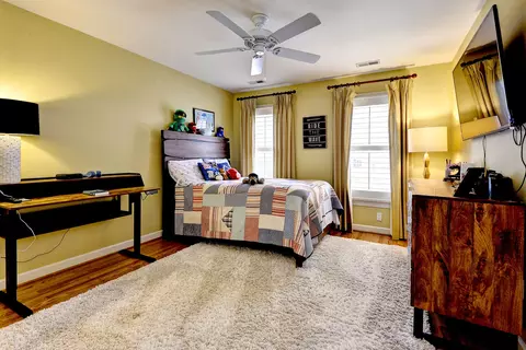 Bedroom - 320 Yorkshire Dr, Williamsburg, VA 23185 photo 5 of 5